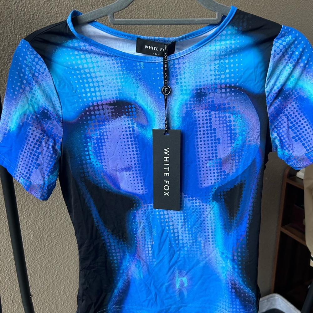 White Fox Boutique Vibrant Blue Crop Top